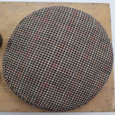 Béret Chic Tartan, Le béret français